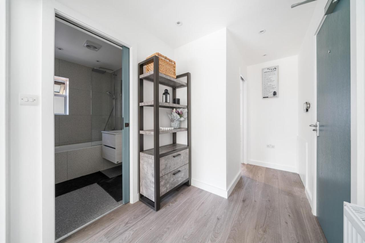 Newly Refurbished 2 Bed Flat Leilighet Mill Hill Eksteriør bilde
