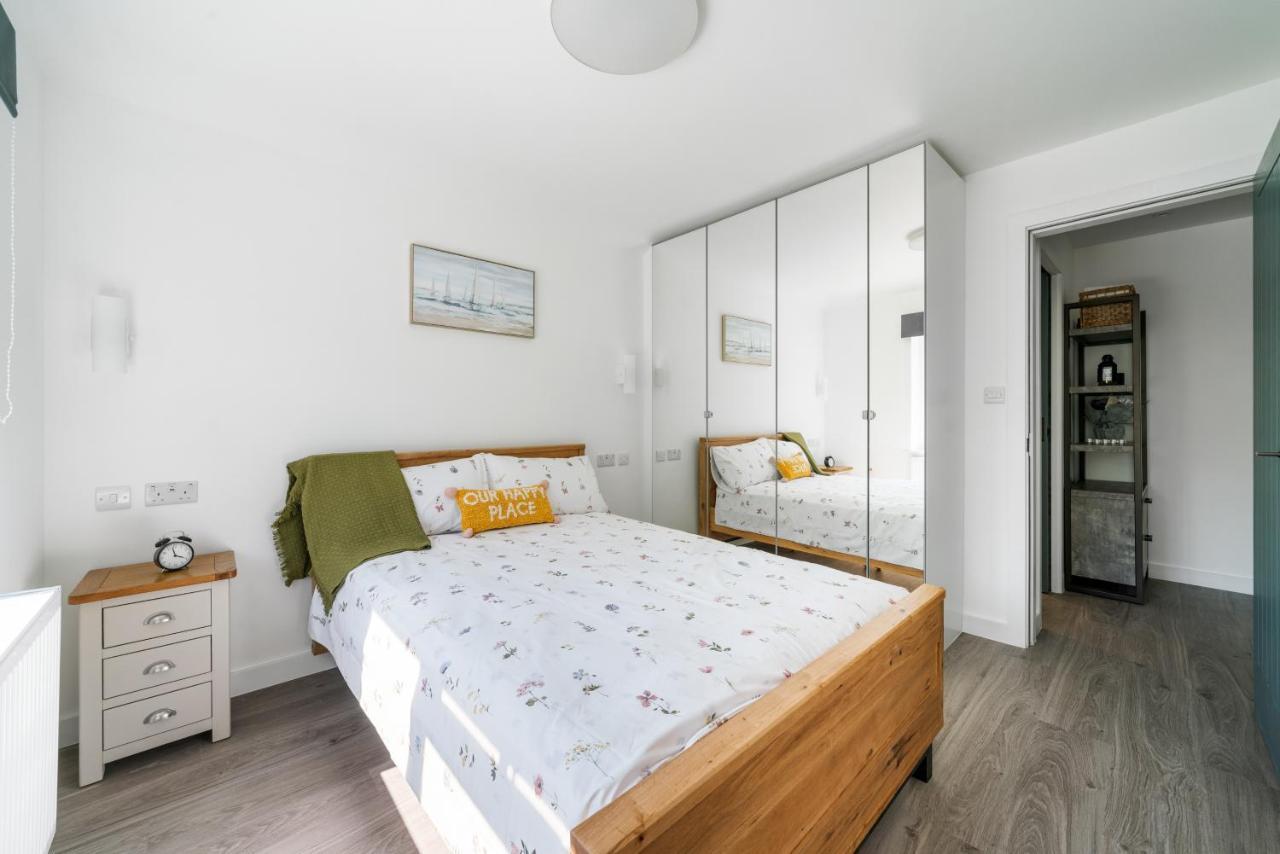 Newly Refurbished 2 Bed Flat Leilighet Mill Hill Eksteriør bilde