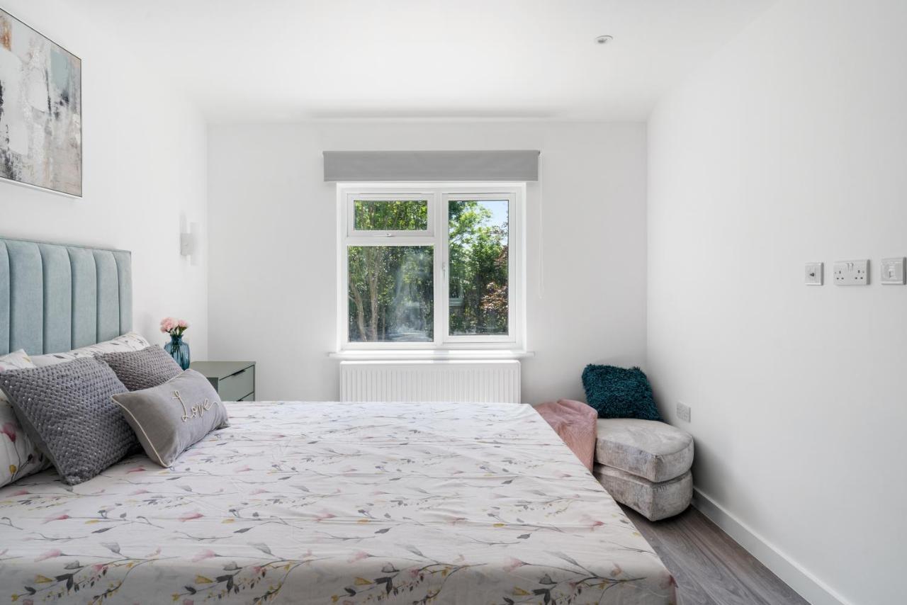 Newly Refurbished 2 Bed Flat Leilighet Mill Hill Eksteriør bilde